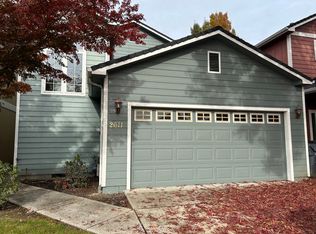 2611 Parkwood Village Ln, Central Pt, OR 97502