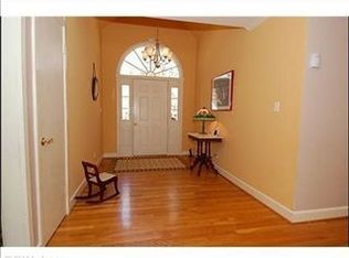 6065 Newport Cres, Norfolk, VA 23505