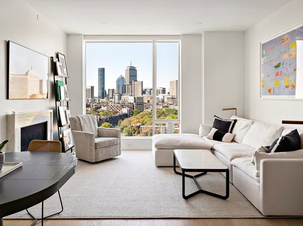 380 Harrison Ave #Penthouse 2h, Boston, MA 02118