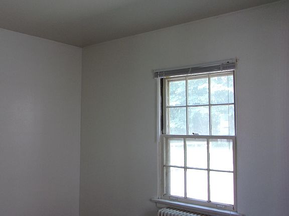 2nd image of 329 Ellis Ave APT 4