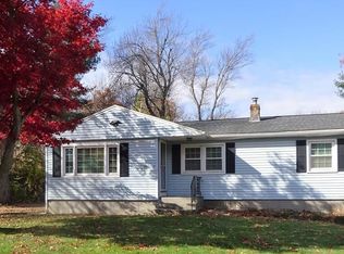 17 Phoenix Rd, Auburn, MA 01501