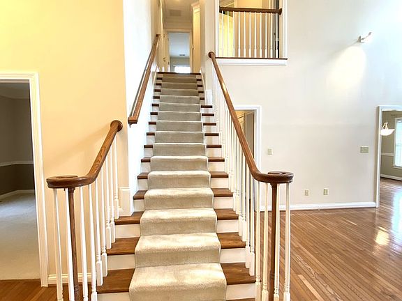5th image of 4224 Evergreen Dr