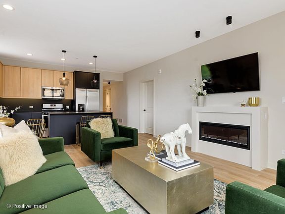 3rd image of 6031 W North Ave #4W