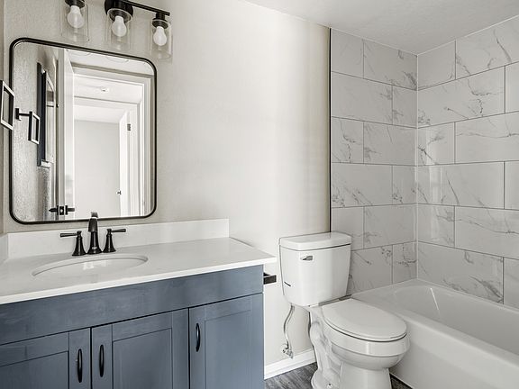 3rd image of 2300 SW 74th St #4db4da8d2