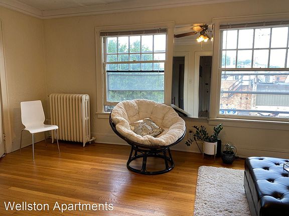 2nd image of 2628 N Stowell Ave #7433641