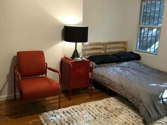 2nd image of 218A Spencer St APT 1