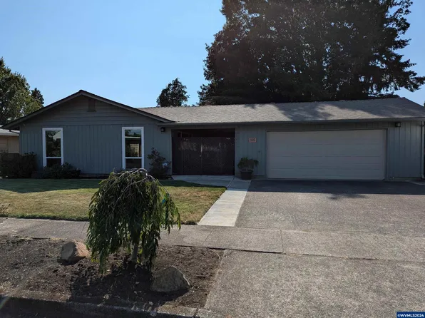 935 Westwood Pl, Stayton, OR 97383