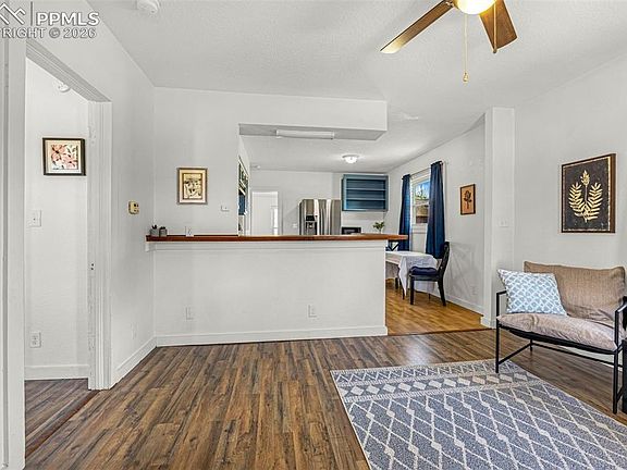 4th image of 133 W Golden Ave