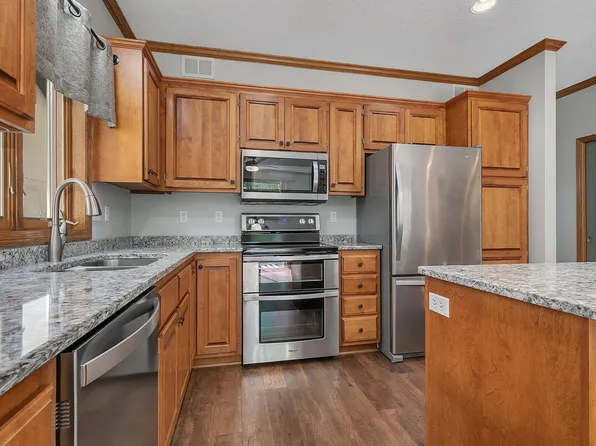 37 Portage Trl, Sauk Rapids, MN 56379