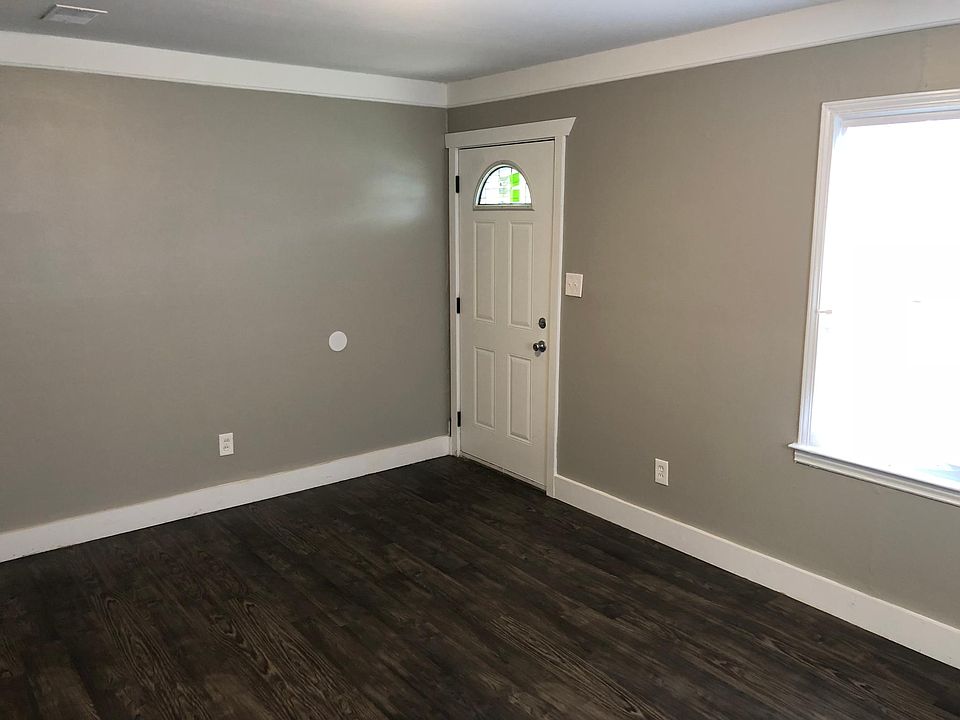 18768 St, Harper Woods, MI 48225 Zillow