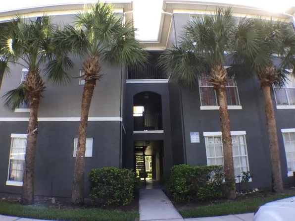 9404 Crescent Loop Cir APT 104, Tampa, FL 33619