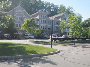 1110 Peer Pl, Denville, NJ 07834