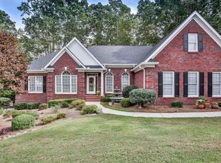725 Pella Ct, Loganville, GA