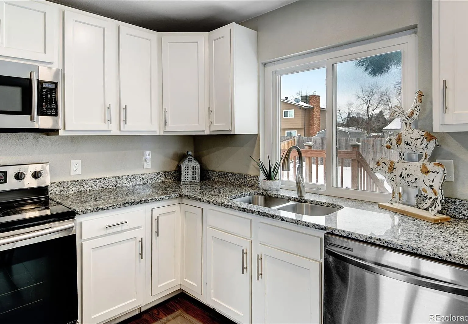 4 bed, 2.0 bath, 1753 sqft, $2,800 — Photo 4