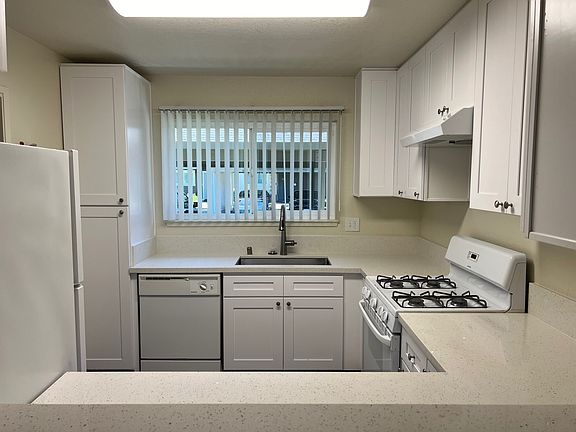 2nd image of 9050 Kern Ave Unit H2