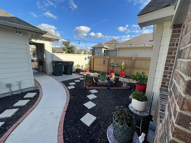 108 Lasino Dr — Photo 27
