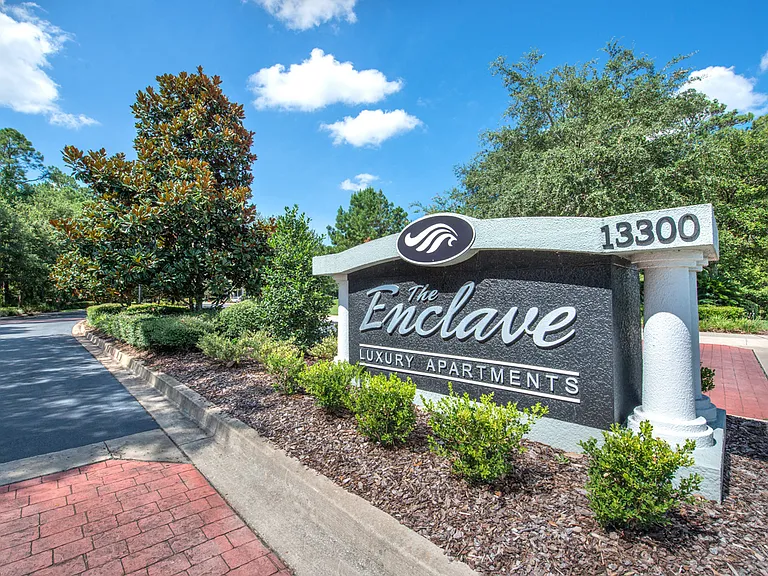 The Enclave — Photo 15
