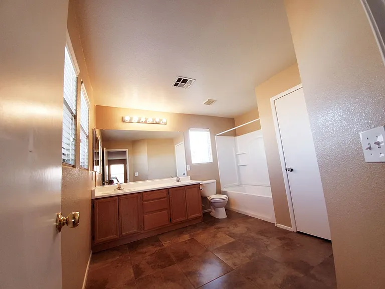 348 Bella Calabria Ave — Photo 17