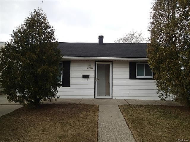 1st image of 28711 Rosemont St