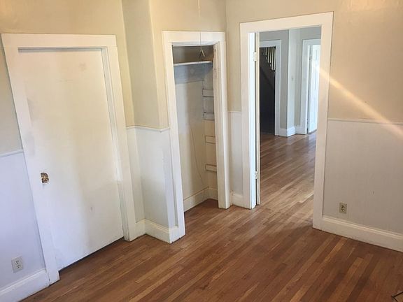 5th image of 34 Arlington St #1