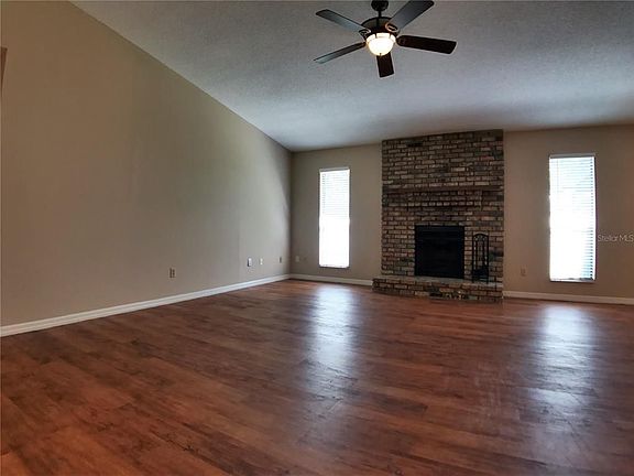 3rd image of 7031 Burnway Dr