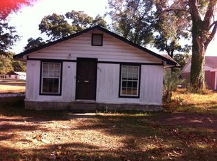 263 E Walnut Ave, Crestview, FL 32539