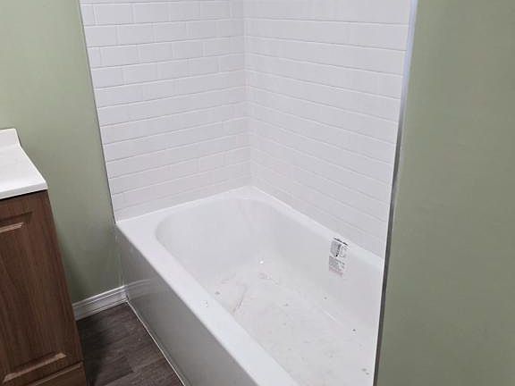 3rd image of 8 Bunn St