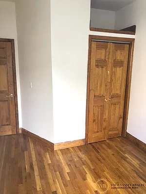 Rented by Your Vanity Realty | media 6