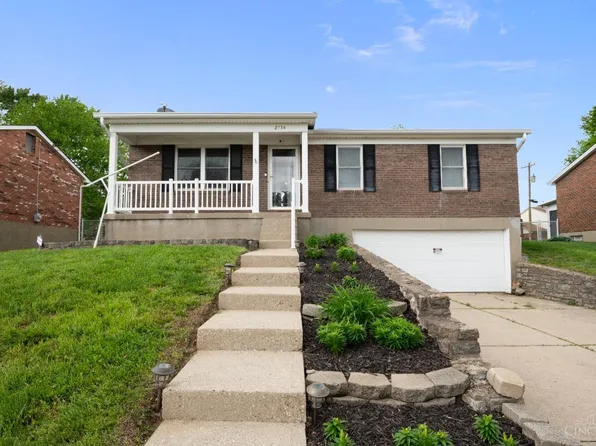 2934 Regal Ln, Cincinnati, OH 45251