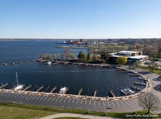 952 Boardwalk Cove Dr, Muskegon, MI 49441