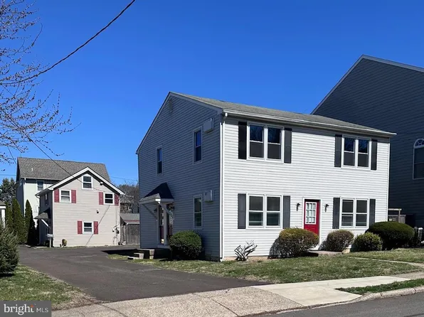 201 N Hamilton St, Doylestown, PA 18901