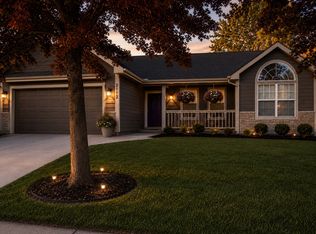 2112 E 26th Ter, Lawrence, KS 66046