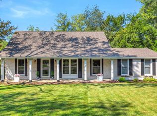 12265 Rollingsford Dr, Florissant, MO 63033