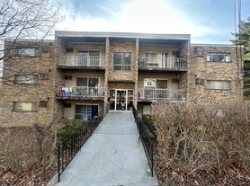 1553 Glen Parker Ave, Cincinnati, OH