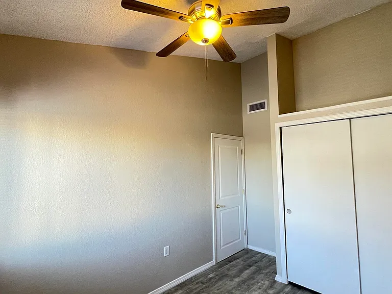 11040 Sunshine Ct — Photo 15