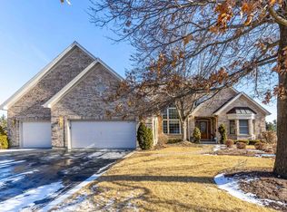 7100 Swallow Way, Cary, IL 60013