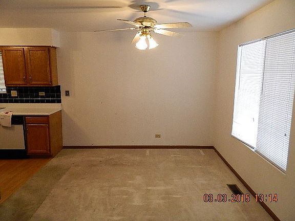 3rd image of 1331 Lowell Dr