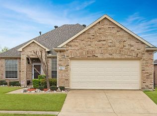 10617 Wolfcreek Ln, Rowlett, TX 75089