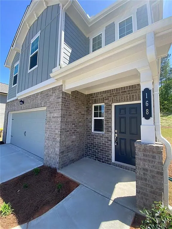 4 bed, 3.0 bath, 1900 sqft, $2,250 — Photo 2