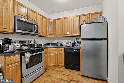 4011 Baring St Photo 1