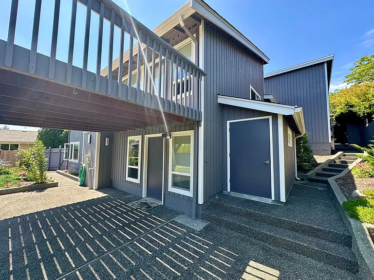 2710 Lakeridge Ln — Photo 22