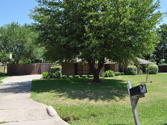 3rd image of 621 Meadow Lark Dr
