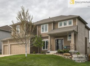 25100 W 85th Ter, Lenexa, KS 66227