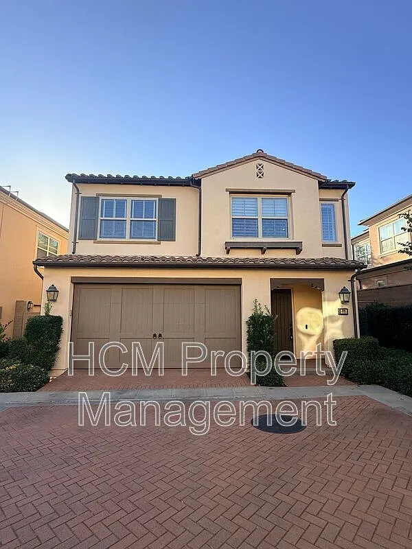 3 bed, 2.5 bath, 1970 sqft, $5,250 — Photo 1