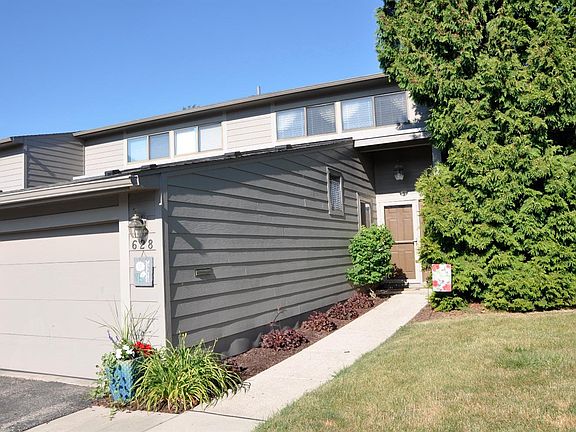 2nd image of 628 Peninsula Ct