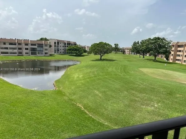 10101 Sunrise Lakes Blvd APT 306, Fort Lauderdale, FL 33322
