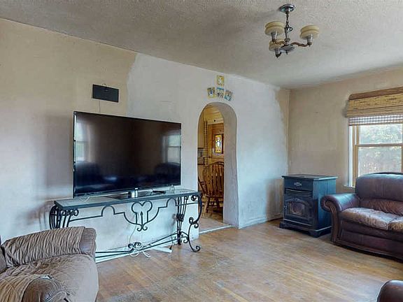 3rd image of 313 Rosario Blvd