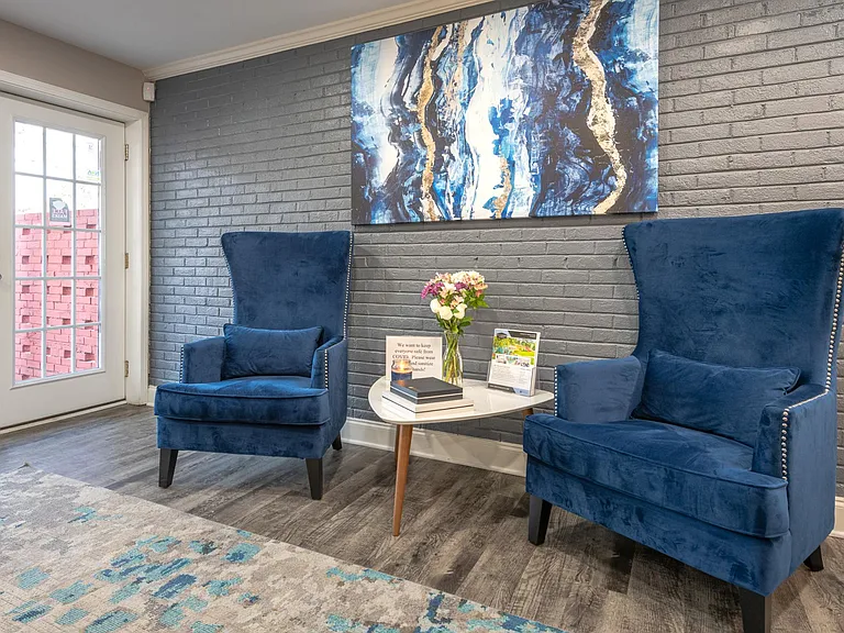 Doral Apartments — Photo 41