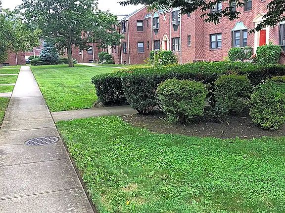 5th image of 660 Tulip Ave