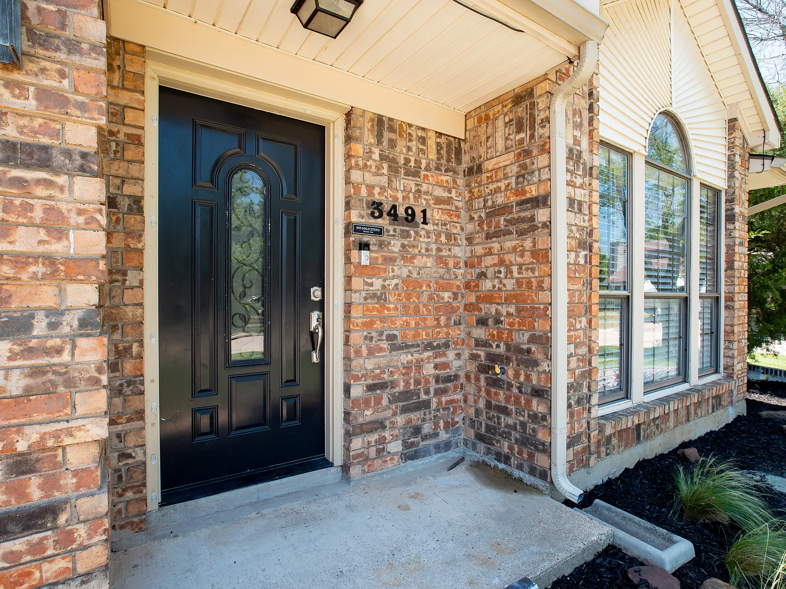 3491 Longview Dr — Photo 4
